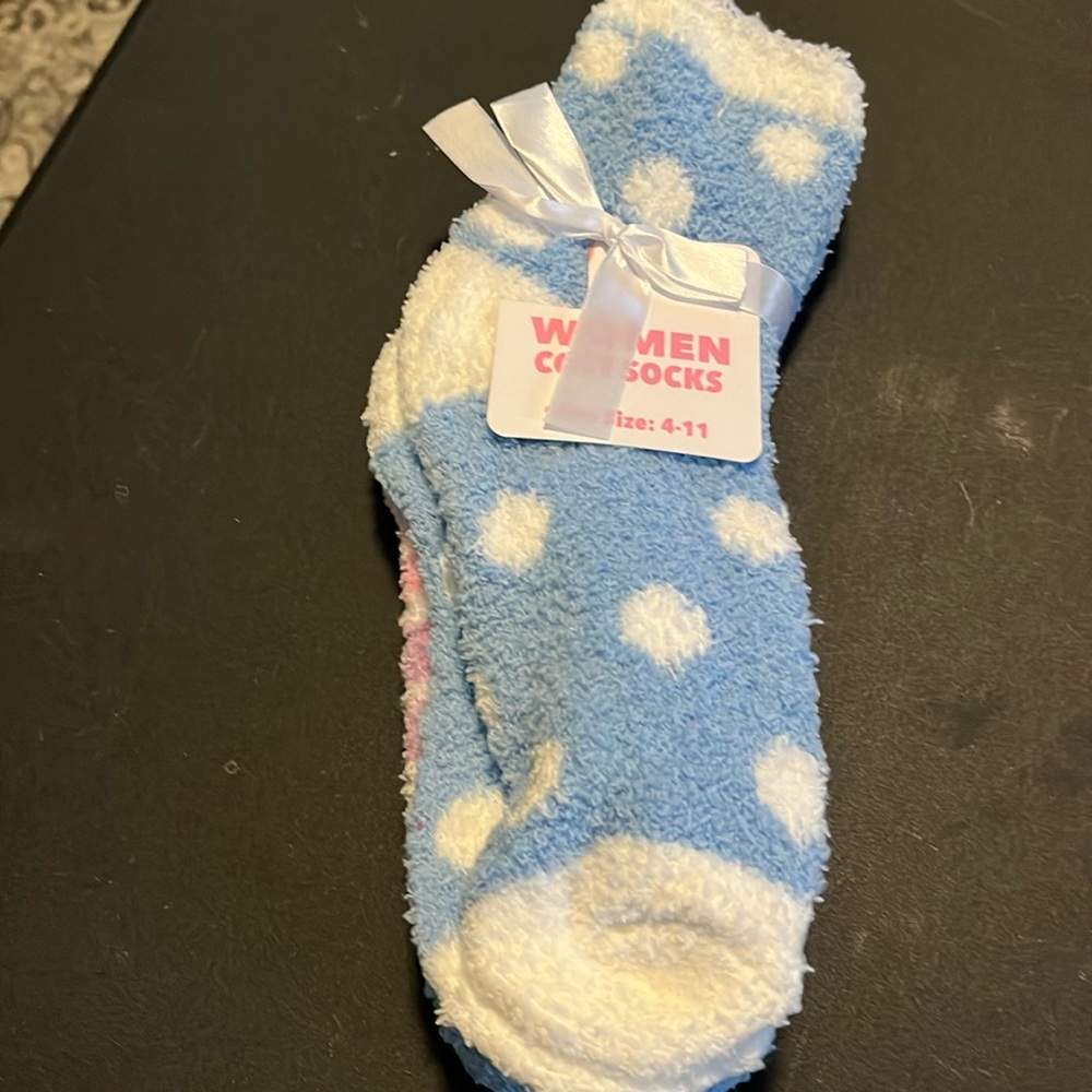 🌵 Women’s Cozy‎ Socks. NWT